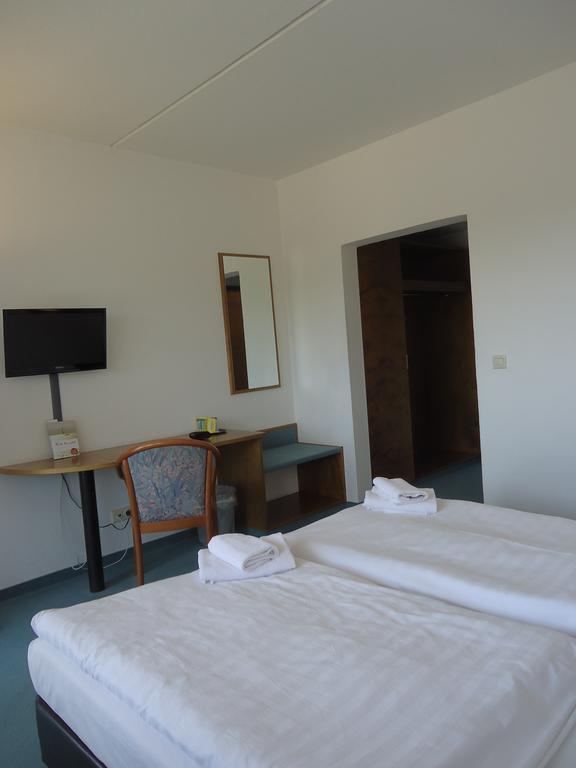 Greenline Hotel Hellfeld نيوبراندنبرغ المظهر الخارجي الصورة